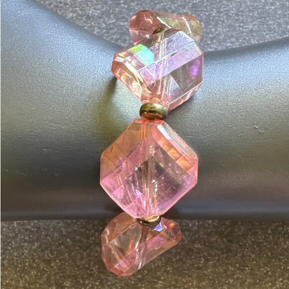 Clear Pink Faceted Beads Stretchy Bracelet - Picture 1 of 3